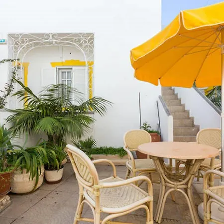 Residencial Miramar Guest house